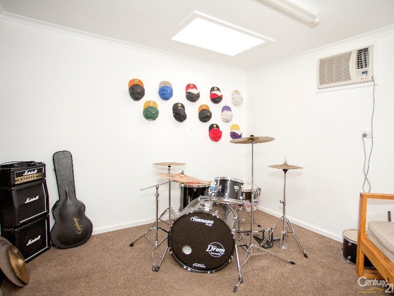 2 Everton Street, Hamilton East NSW 2303