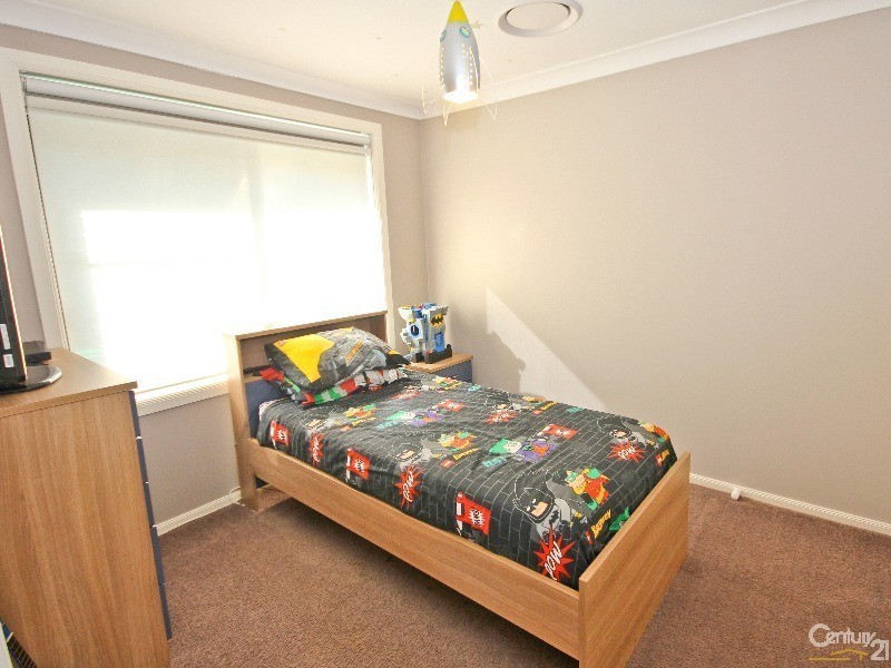 38 Ripon Way, Macquarie Hills NSW 2285