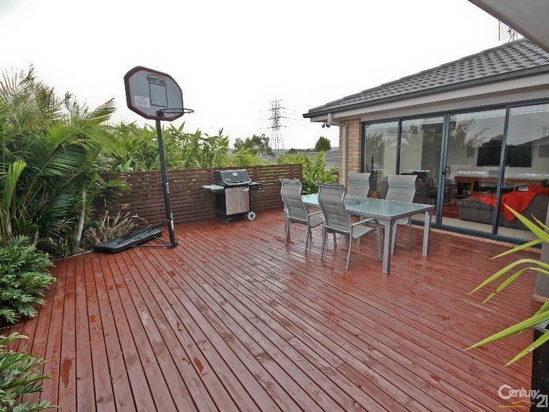 38 Ripon Way, Macquarie Hills NSW 2285