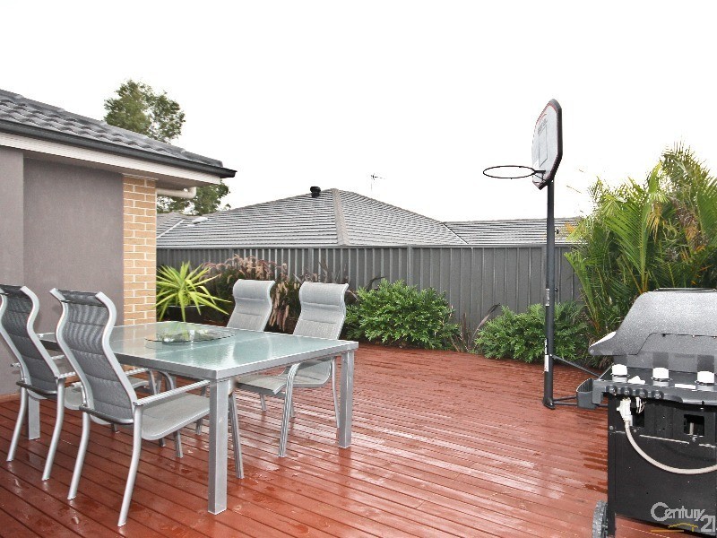 38 Ripon Way, Macquarie Hills NSW 2285