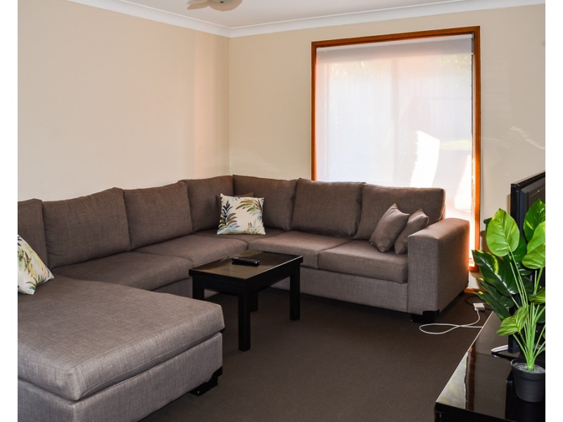 8 Craven Close, Maryland NSW 2287