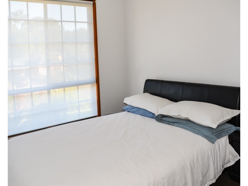 8 Craven Close, Maryland NSW 2287
