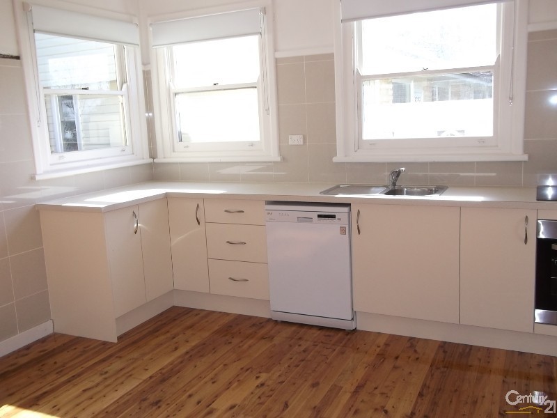 354 Park Avenue, Kotara NSW 2289