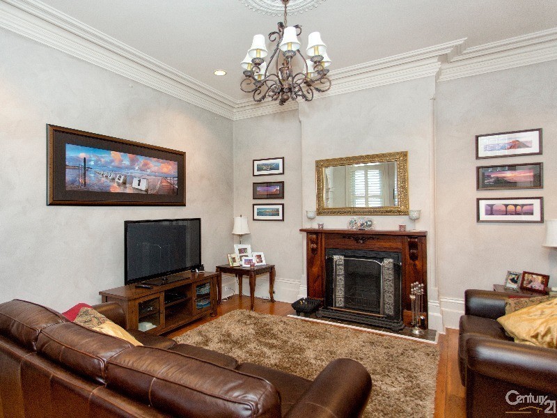 23 Fern Street, Hamilton NSW 2303