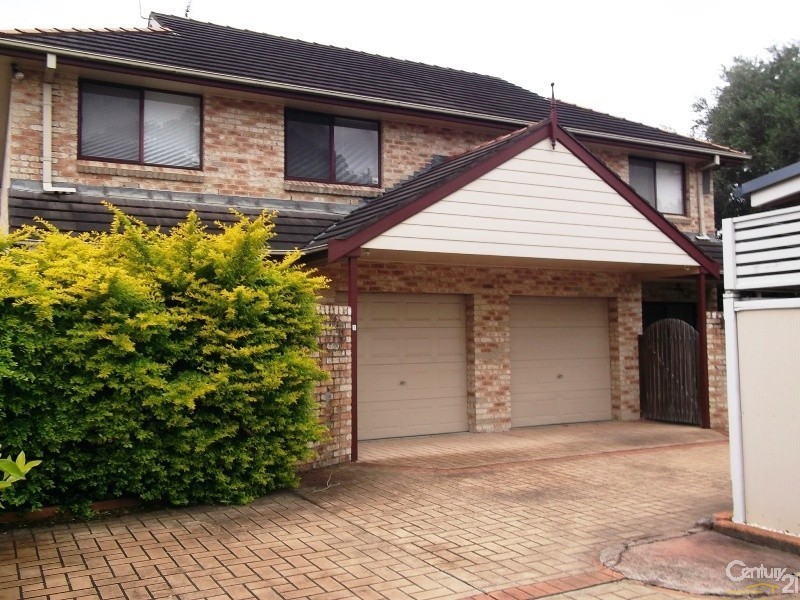 2/7 Steel Street, Hamilton NSW 2303