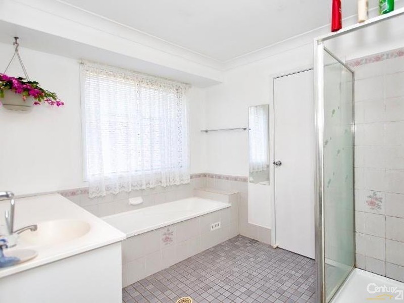 6 Woodbine Close, Woodberry NSW 2322
