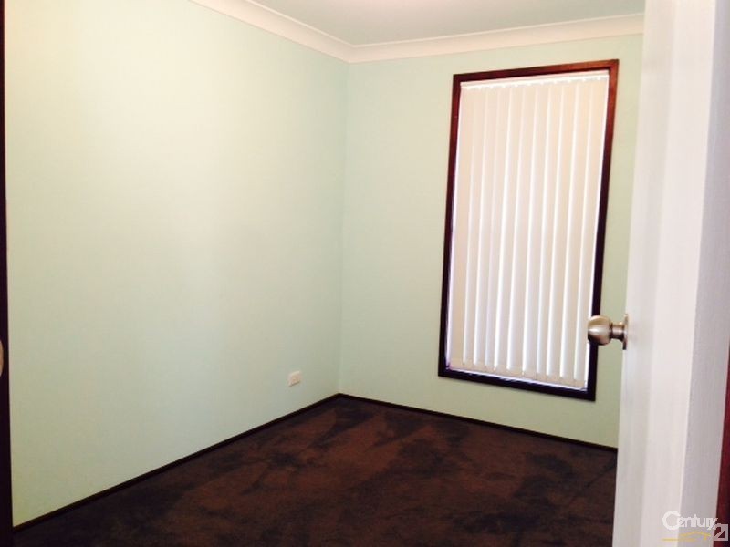 15 Berwick Street, Maryland NSW 2287