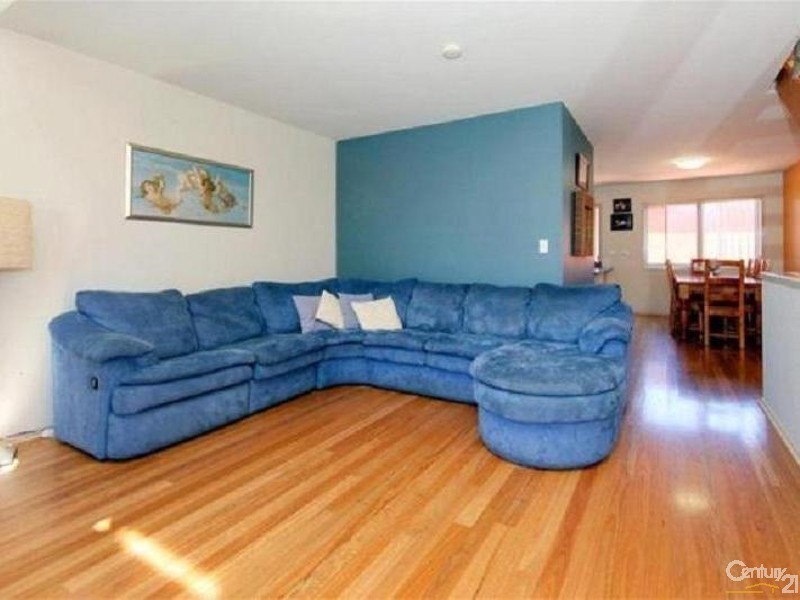 2/2 Woolshed Place, Maryville NSW 2293