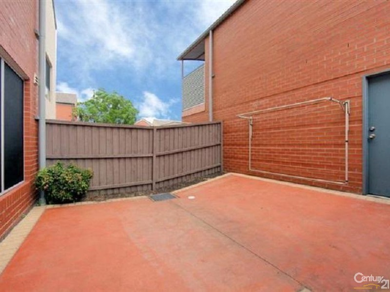 2/2 Woolshed Place, Maryville NSW 2293