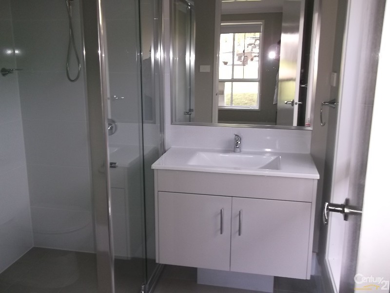 3 Glider Close, Aberglasslyn NSW 2320