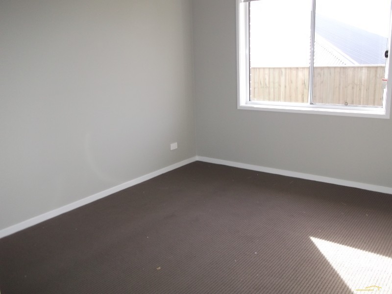 3 Glider Close, Aberglasslyn NSW 2320
