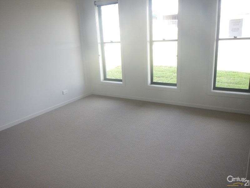 5 Babbler Way, Aberglasslyn NSW 2320