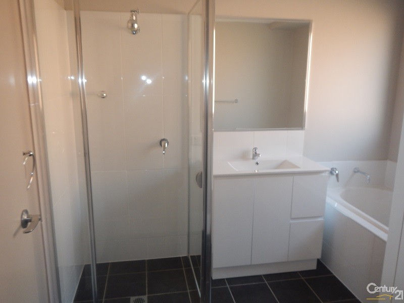 5 Babbler Way, Aberglasslyn NSW 2320