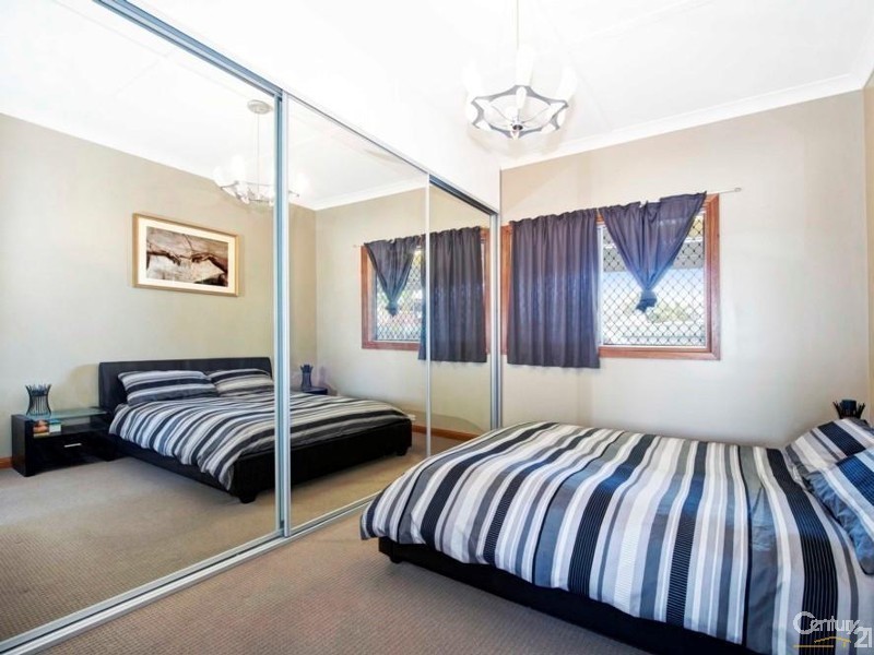 1 Mawson Street, Shortland NSW 2307