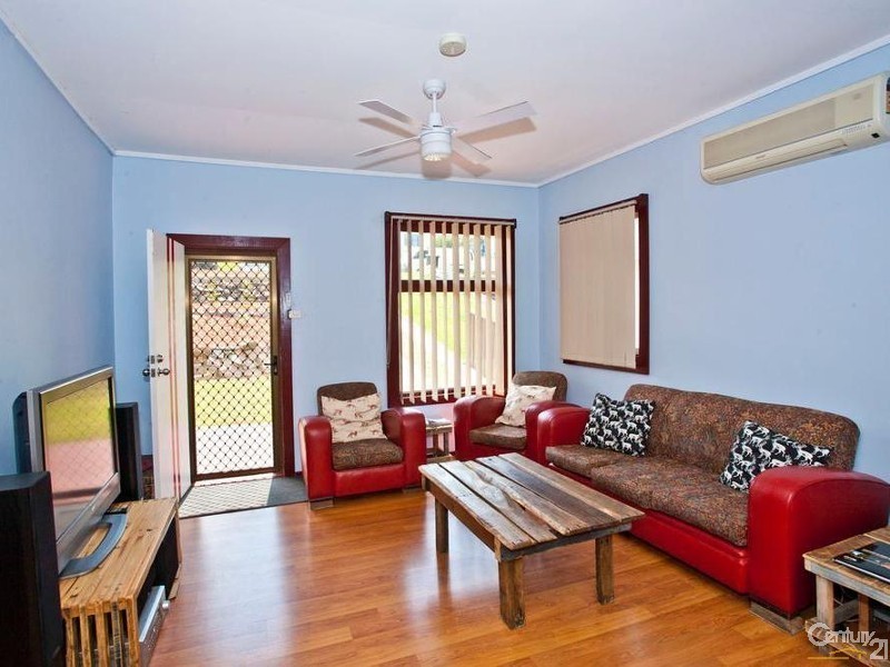 19 Karloo Street, Shortland NSW 2307