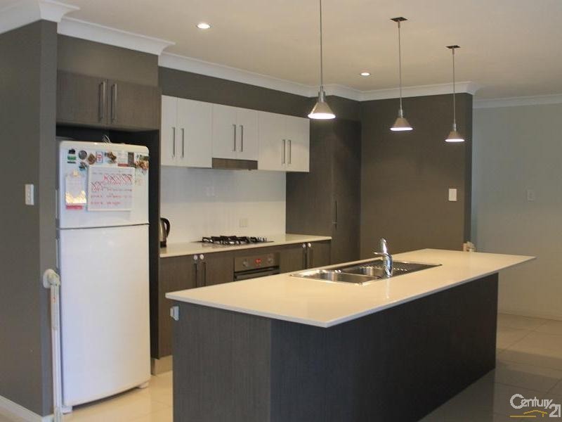 31 Ripon Way, Macquarie Hills NSW 2285