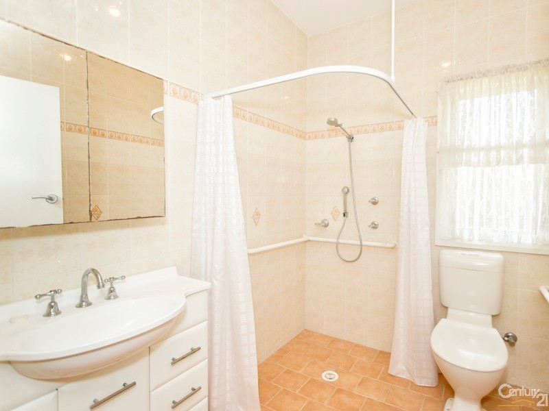 17 Norris Avenue, Mayfield West NSW 2304