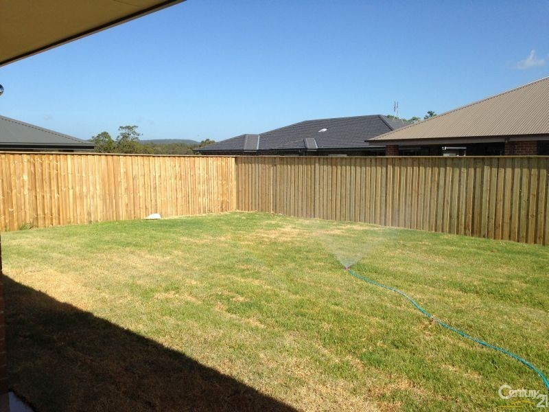 8 Kural Crescent, Fletcher NSW 2287