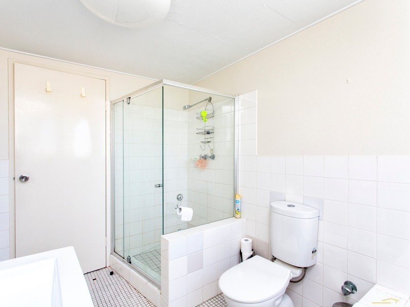 2/5 Dent Street, Merewether NSW 2291