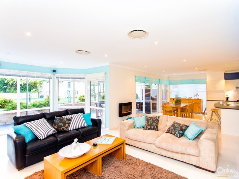 30 Glendore Parade, Maryland NSW 2287