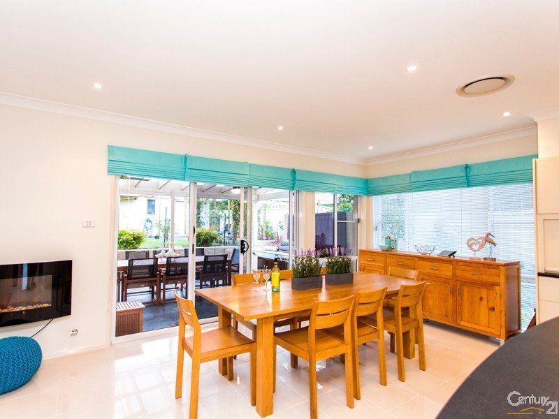 30 Glendore Parade, Maryland NSW 2287