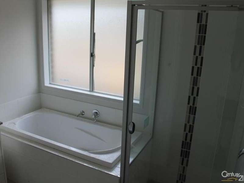 20 Gazelle Crescent, Fletcher NSW 2287