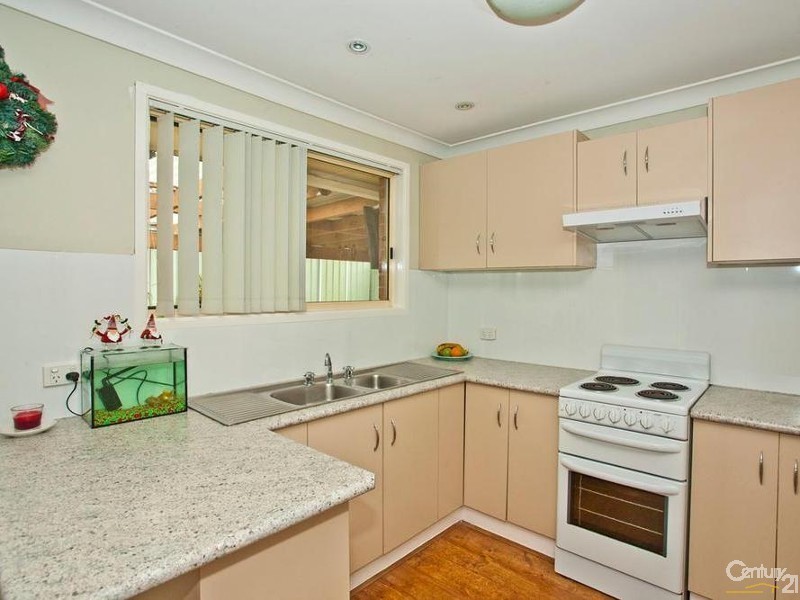 7 Kyamba Crescent, Maryland NSW 2287