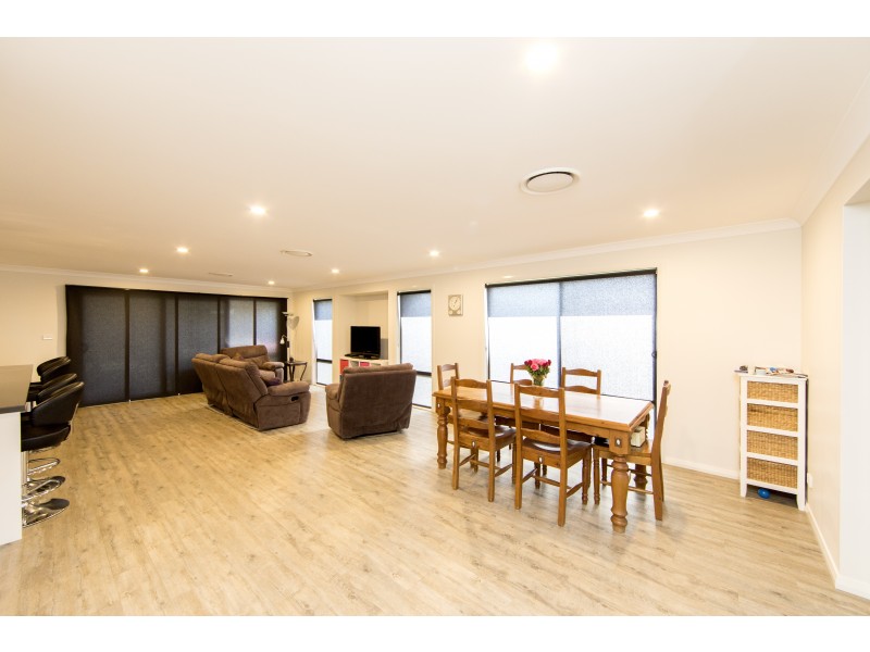21 Kekul Street, Fletcher NSW 2287