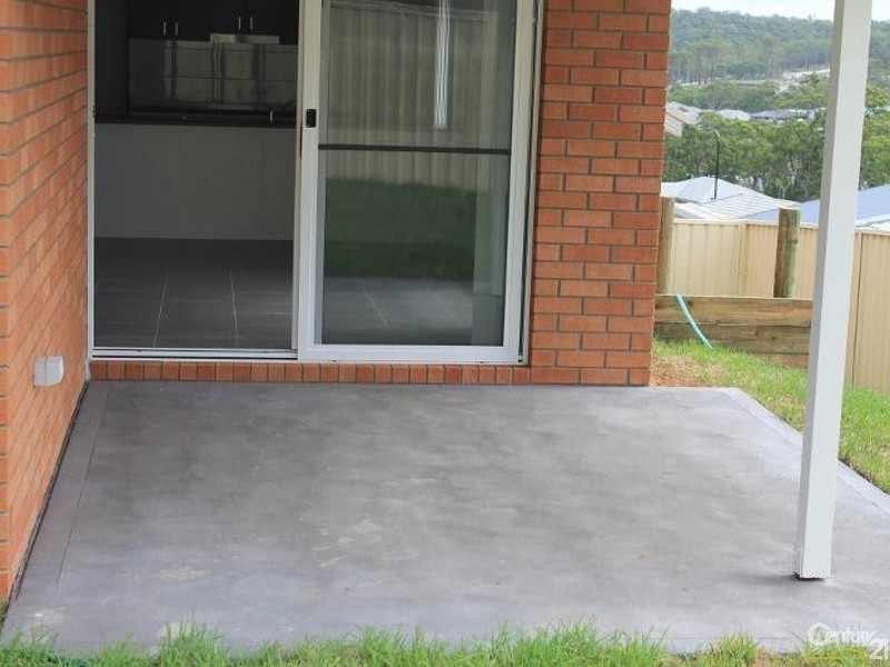 21 Medina Place, Cameron Park NSW 2285