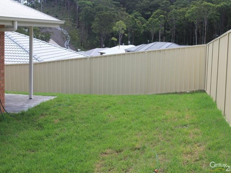 21 Medina Place, Cameron Park NSW 2285