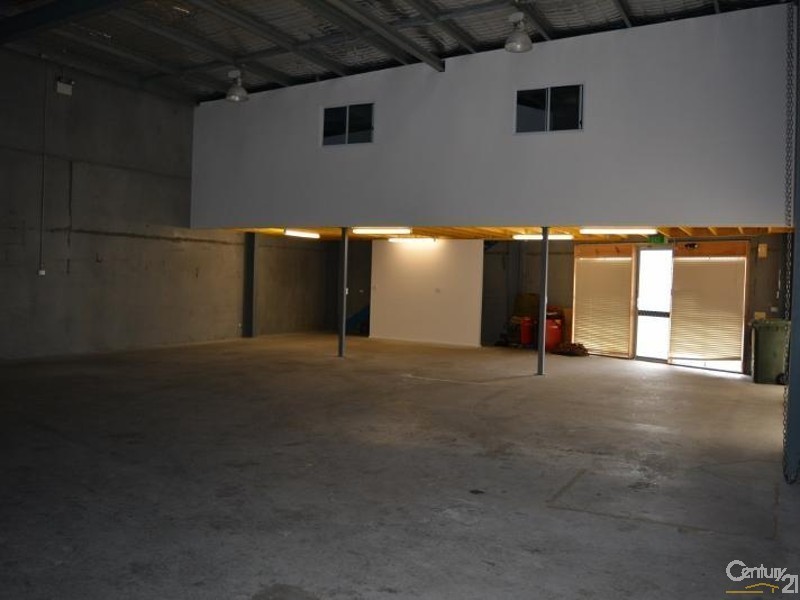 1/1 Saltspray Close, Redhead NSW 2290