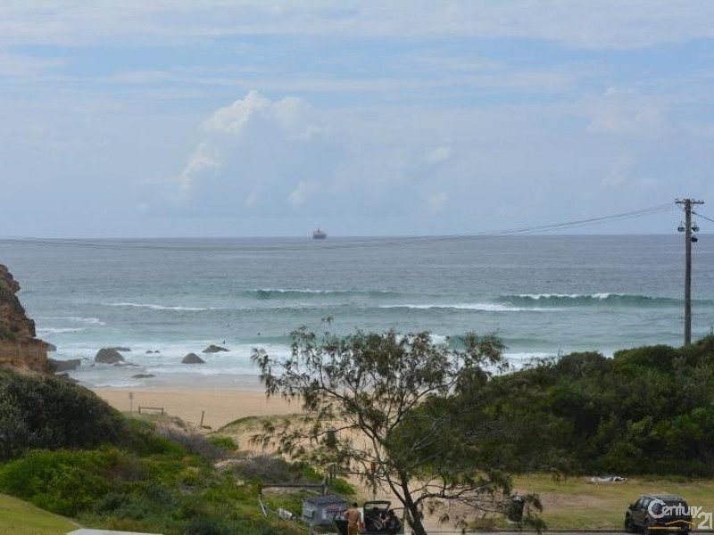 1/1 Saltspray Close, Redhead NSW 2290