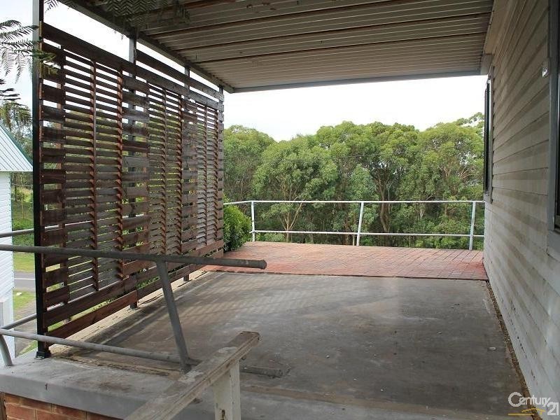 15 Compton, North Lambton NSW 2299