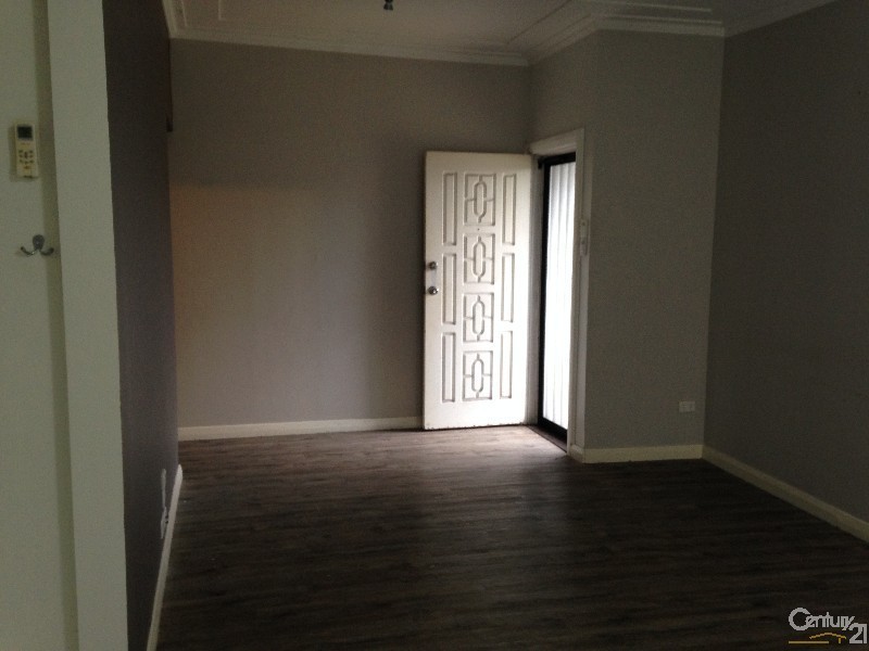 15 Compton, North Lambton NSW 2299