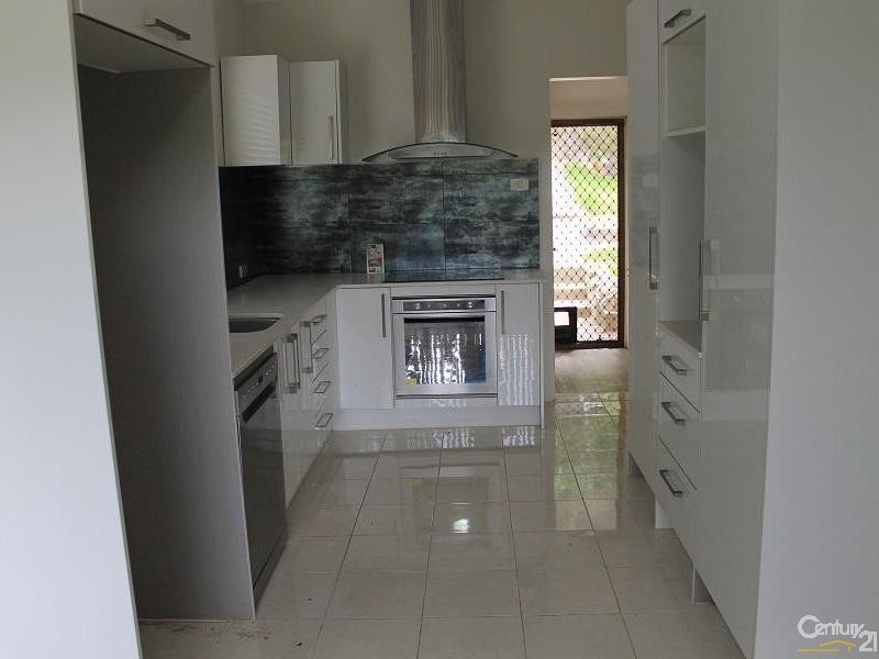 15 Compton, North Lambton NSW 2299