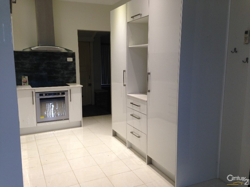 15 Compton, North Lambton NSW 2299