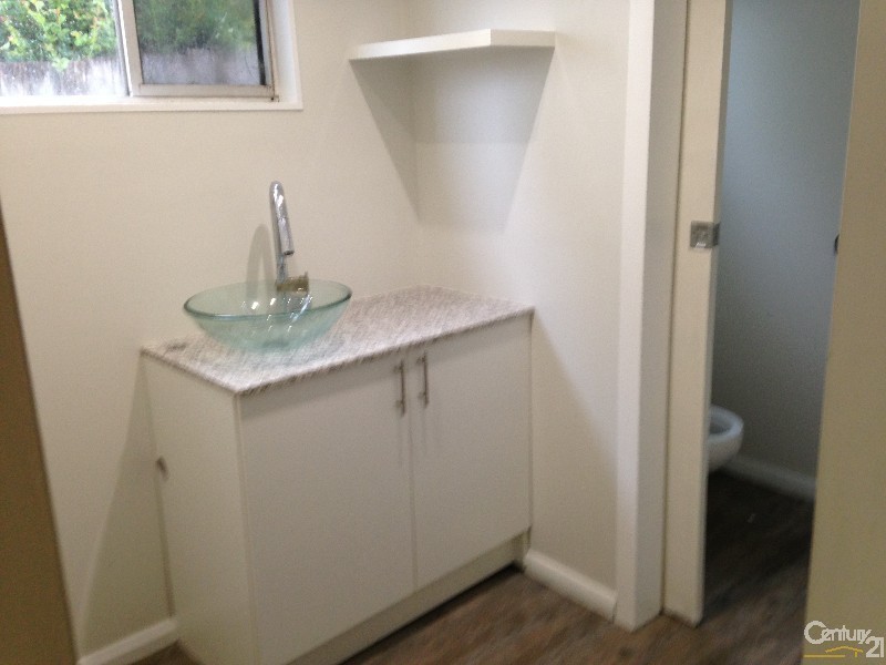 15 Compton, North Lambton NSW 2299