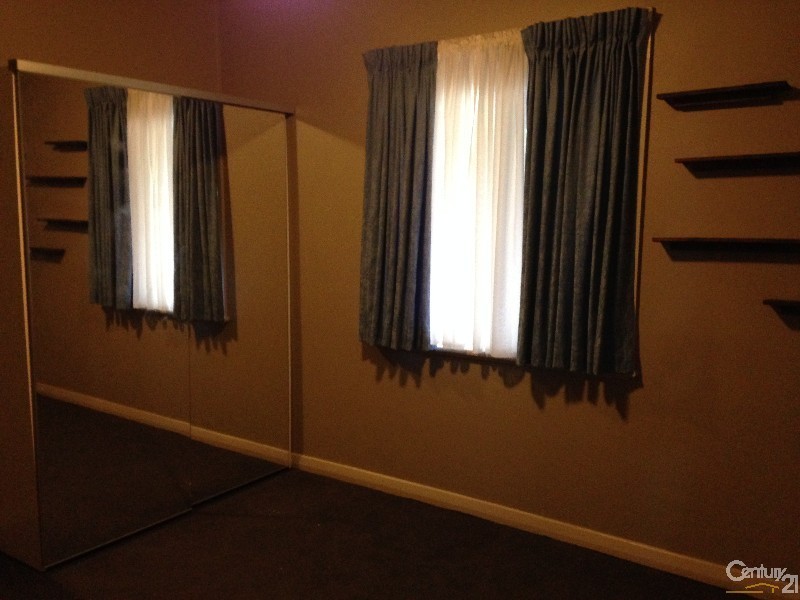 15 Compton, North Lambton NSW 2299