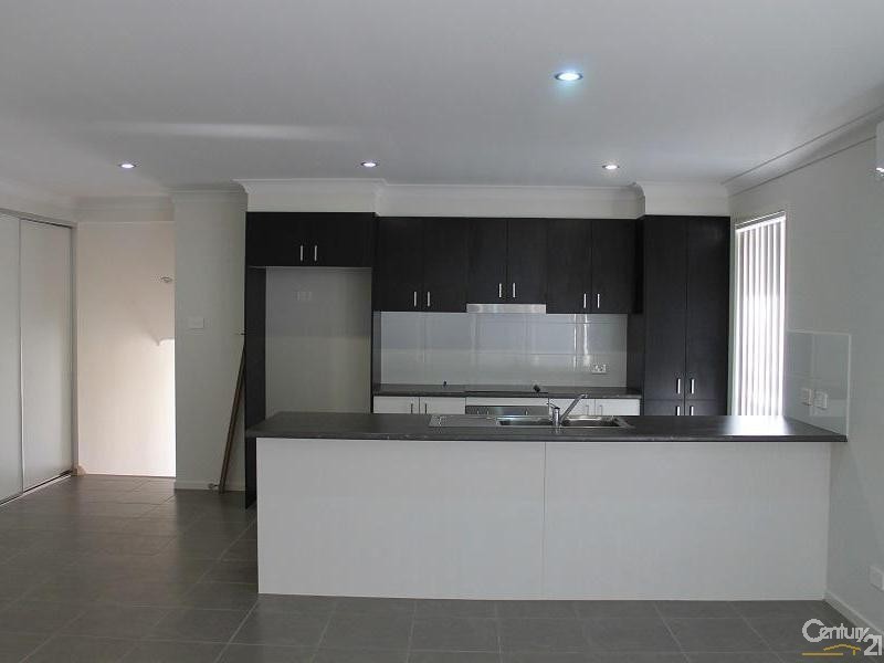 21 Medina Place, Cameron Park NSW 2285