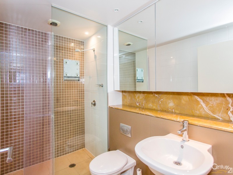 702/2 Honeysuckle Drive, Newcastle NSW 2300