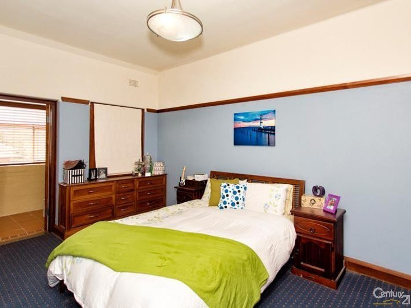 9/32 National Park Street, Hamilton East NSW 2303