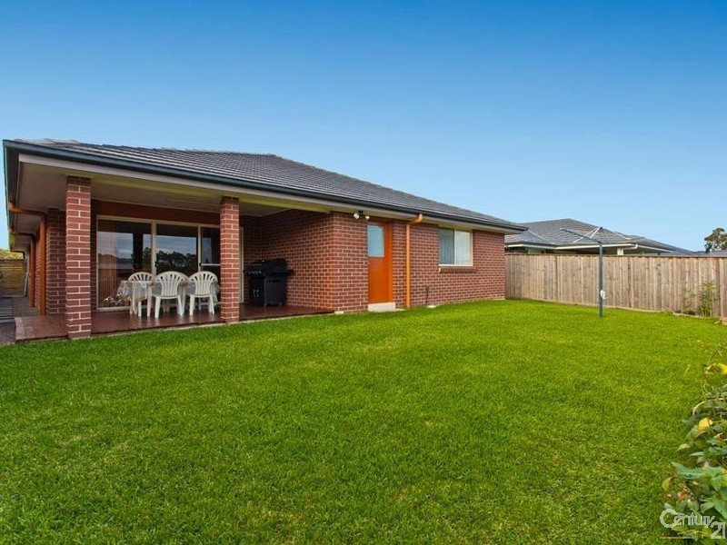 7 Tibin Drive, Fletcher NSW 2287
