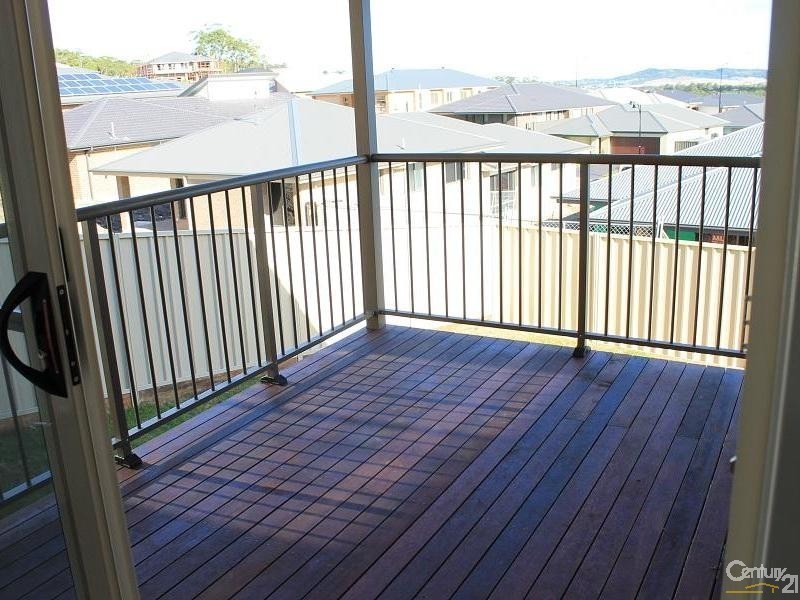 14 Sandfield Street, Cameron Park NSW 2285