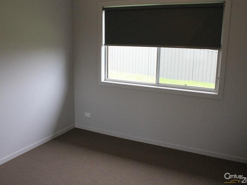 31 Boyne Crescent, Cameron Park NSW 2285