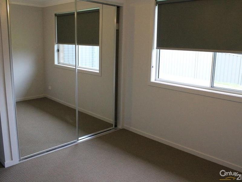 31 Boyne Crescent, Cameron Park NSW 2285