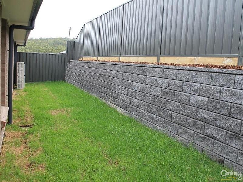 31 Boyne Crescent, Cameron Park NSW 2285