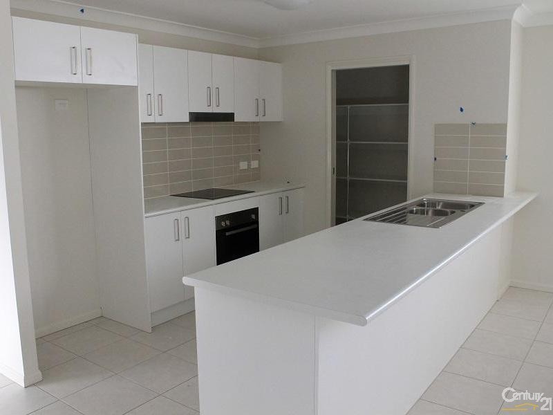6 Goddard Street, Fletcher NSW 2287