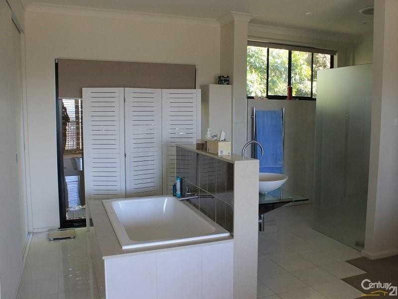 1/8 Anzac Parade, The Hill NSW 2300