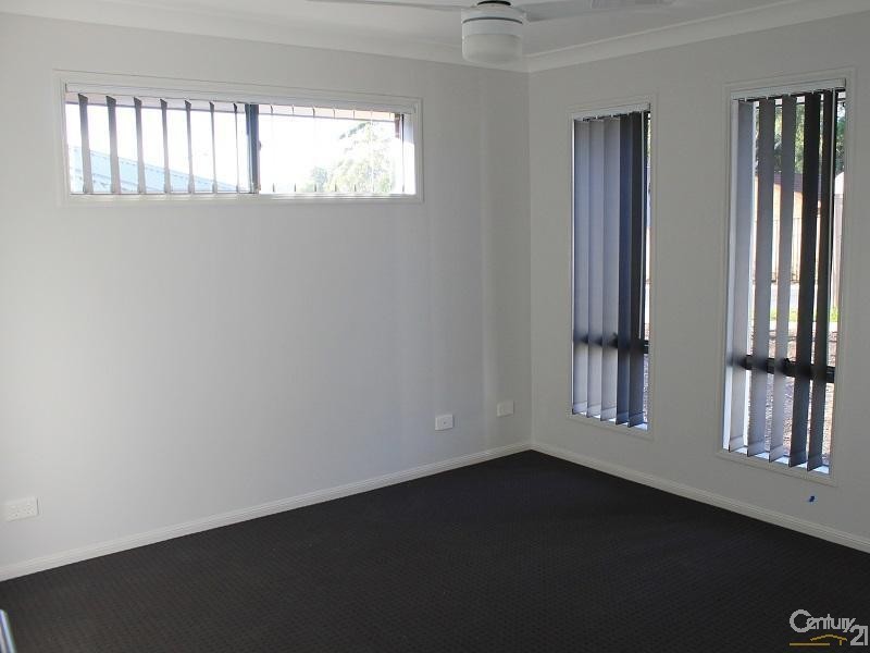 5 Goddard Street, Fletcher NSW 2287