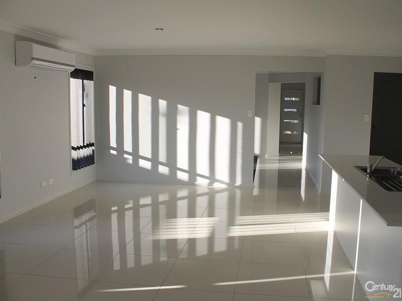 5 Goddard Street, Fletcher NSW 2287